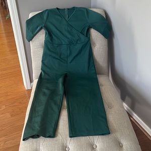 NWOT/ Women’s Long Pant Suit Sleeveless V-Neck Classy Jumpsuit Romper Outfit